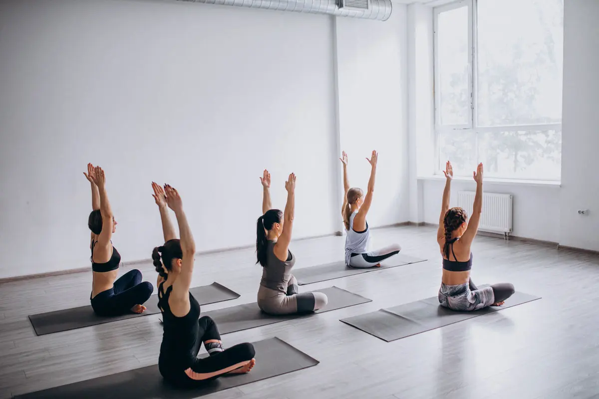 yoga căn hộ resgreen tower